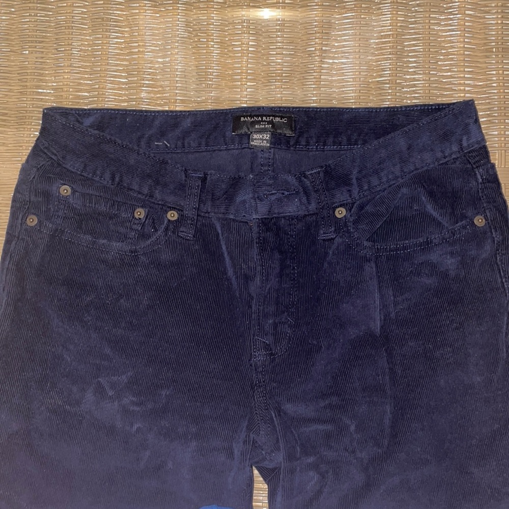 Banana Republic slim fit navy corduroy pants (30x32)